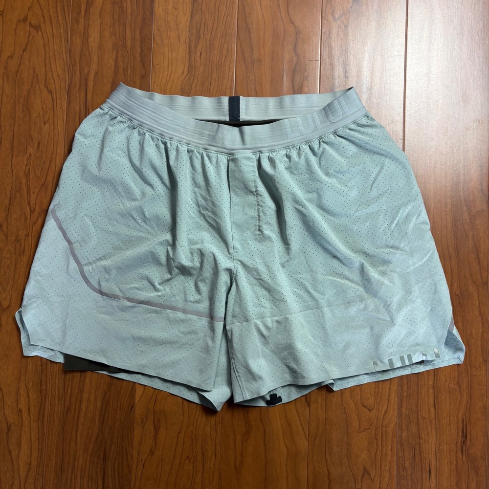 Lululemon Mens Fast and Free Lined Short 6 Light Green Silver Blue Large